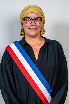 Mme Amandine COSTA