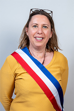 Mme Virginie FALGUIERES